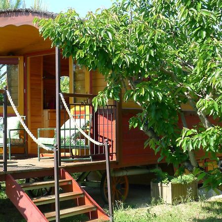 Les Piegonnaises - 2 Roulottes Villa Dış mekan fotoğraf