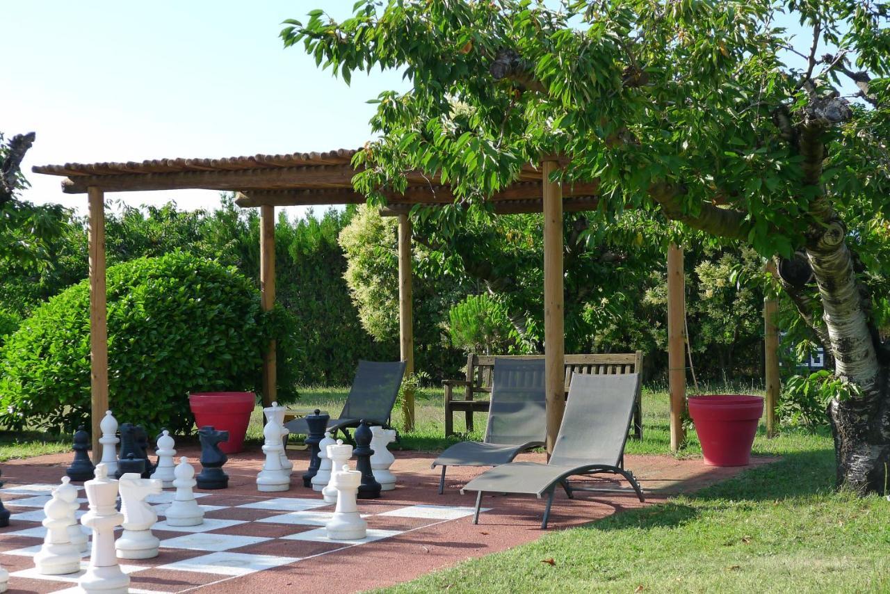 Les Piegonnaises - 2 Roulottes Villa Dış mekan fotoğraf